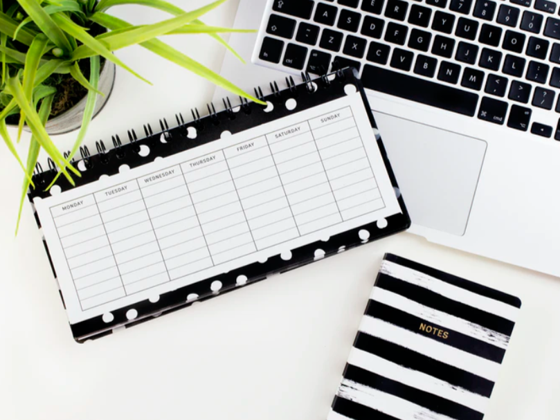 white printer paper on laptop photo – Free Image on Unsplash - Opera